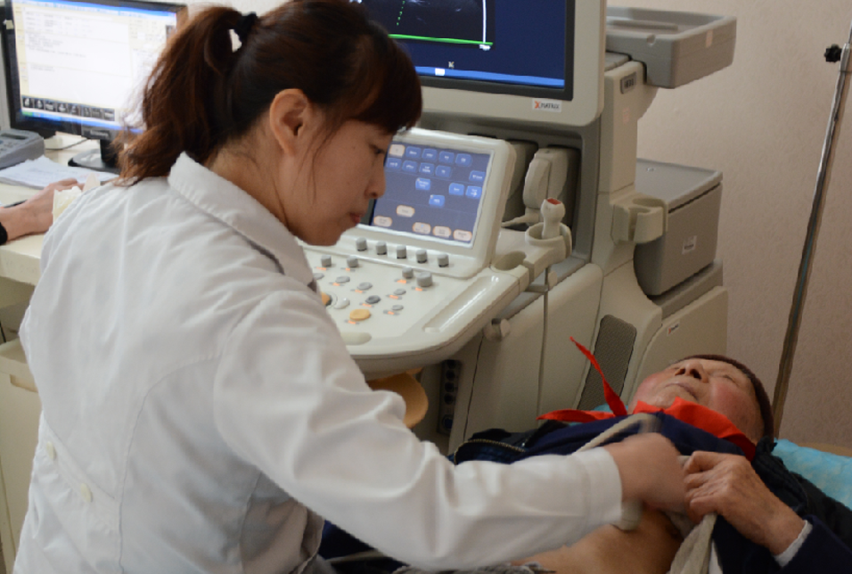 为抗战老兵做好检查并为建立健康档案，为他们做好长期健康管理。